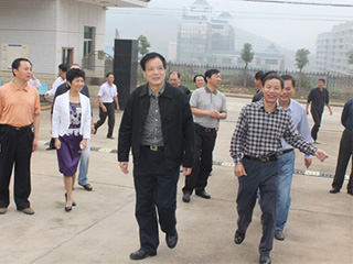 福建省政協(xié)副主席、省工商聯(lián)主席李祖可一行到我公司參觀指導(dǎo)工作